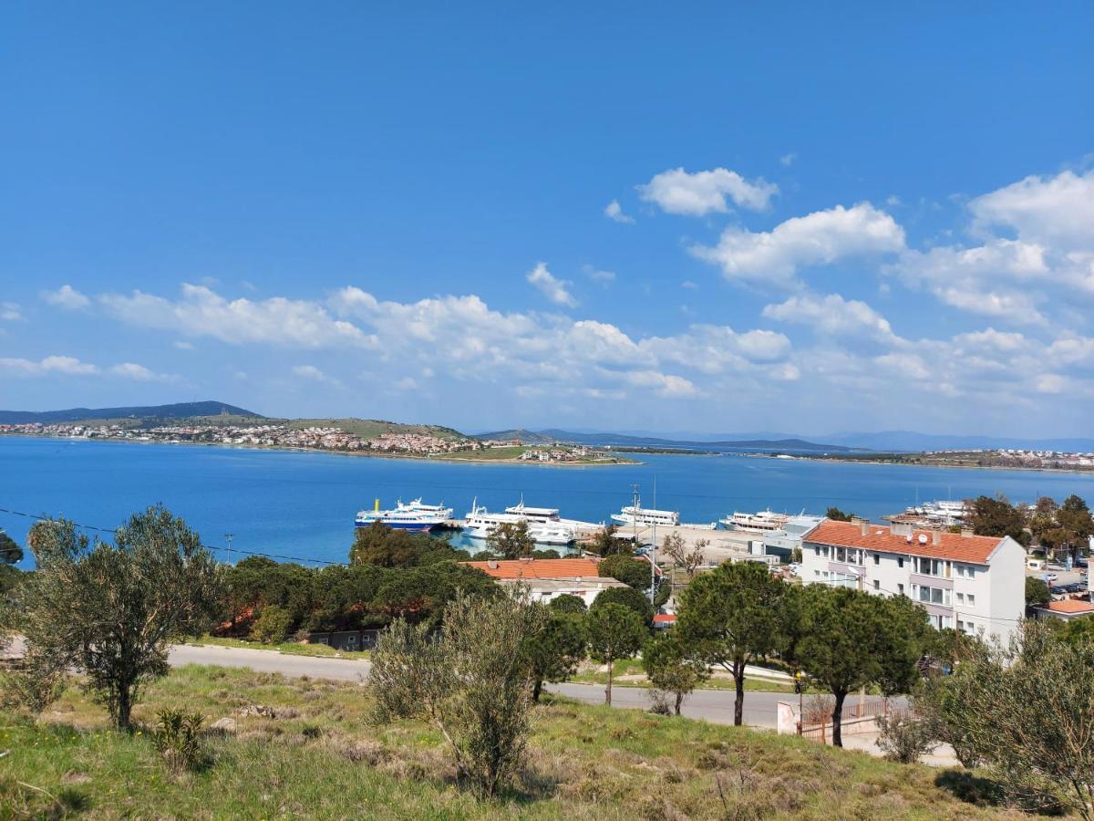 Celil Pansiyon Ayvalik Bagian luar foto