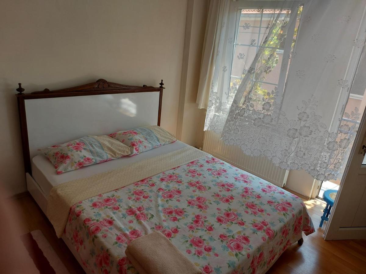 Celil Pansiyon Ayvalik Bagian luar foto
